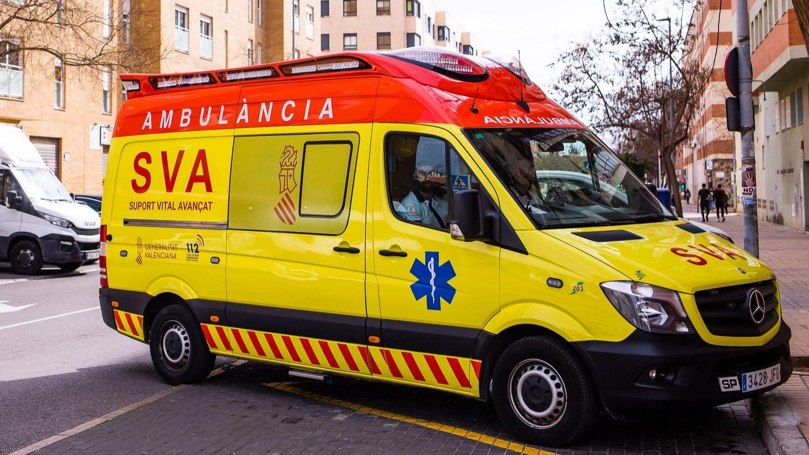 Una ambulancia de Soporte Vital Avanzado (SVA) de la Comunitat Valenciana