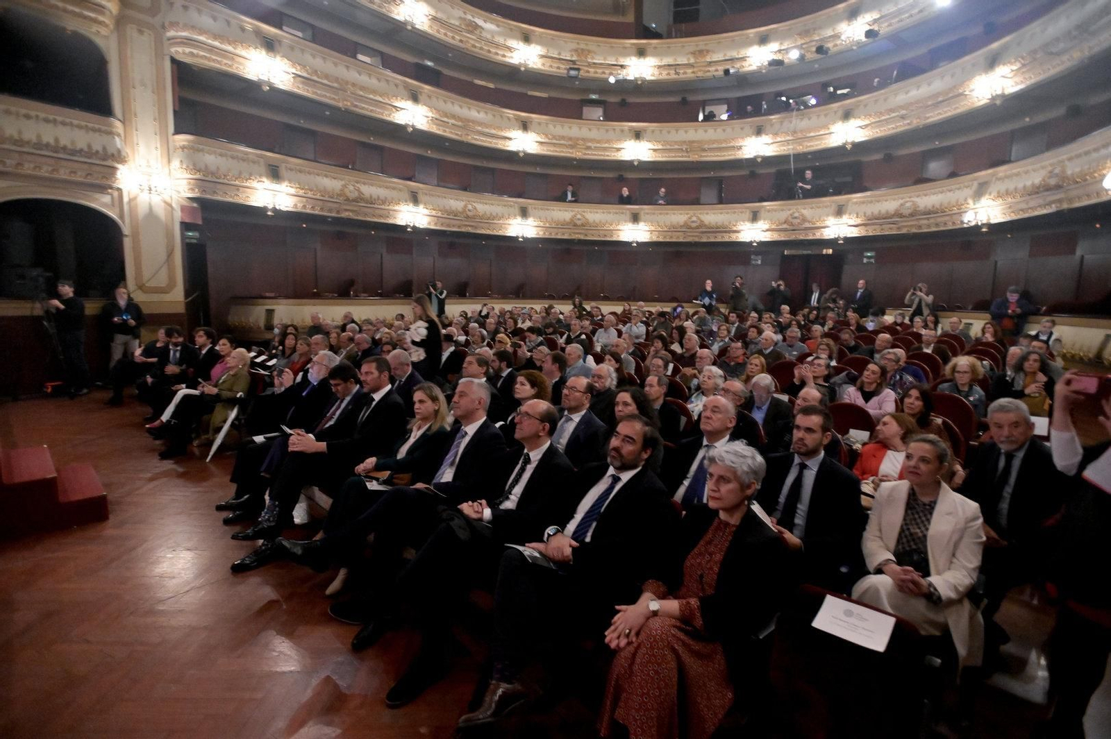 Vista xeral dos asistentes ao acto.