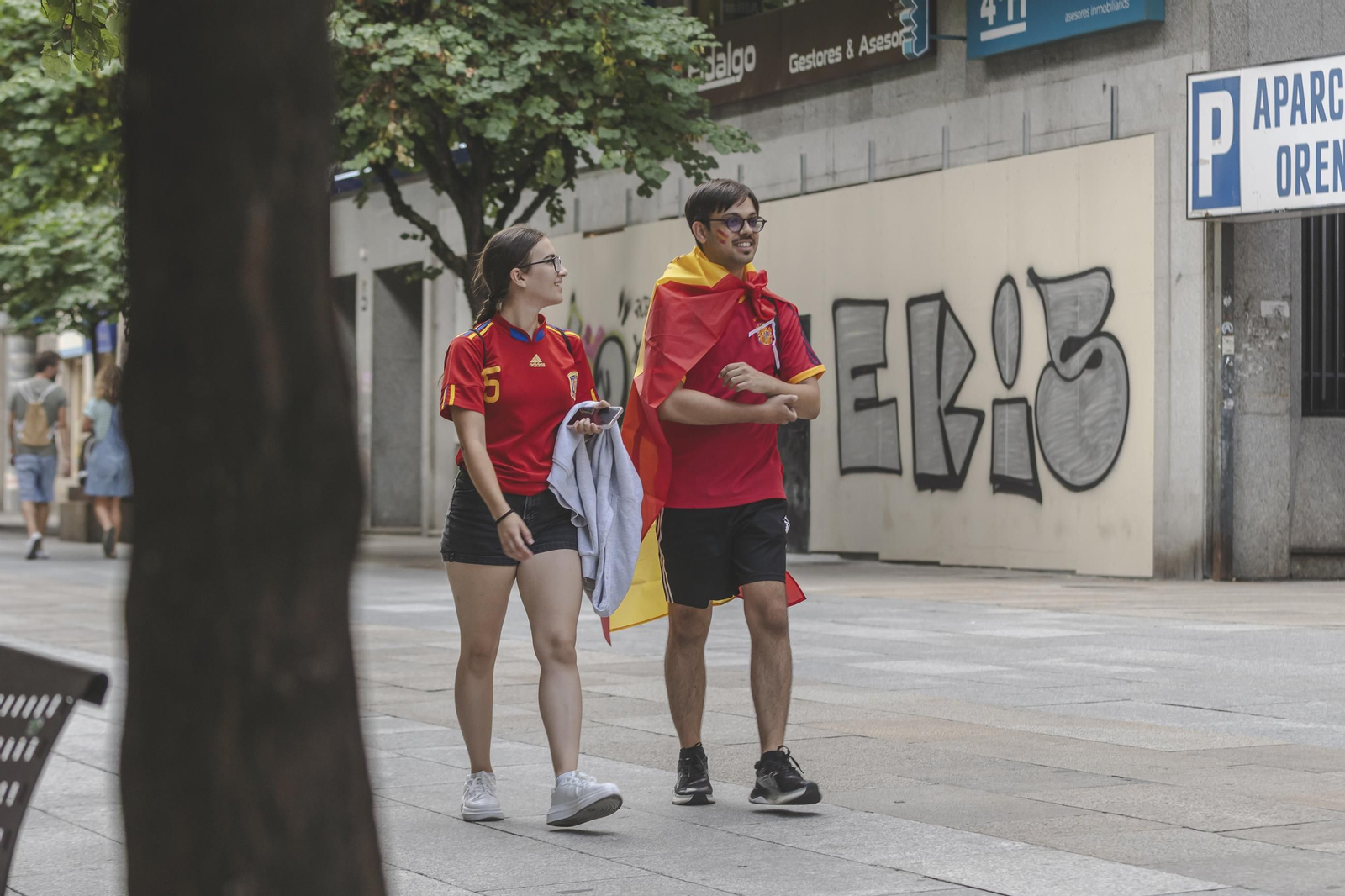 Galería | La ilusión por España tiñe de rojo la provincia de Ourense en la semifinal, en fotos