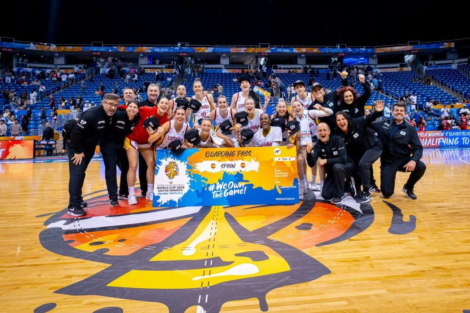 Las jugadoras de la selección española festejan la clasificación para el Mundial.