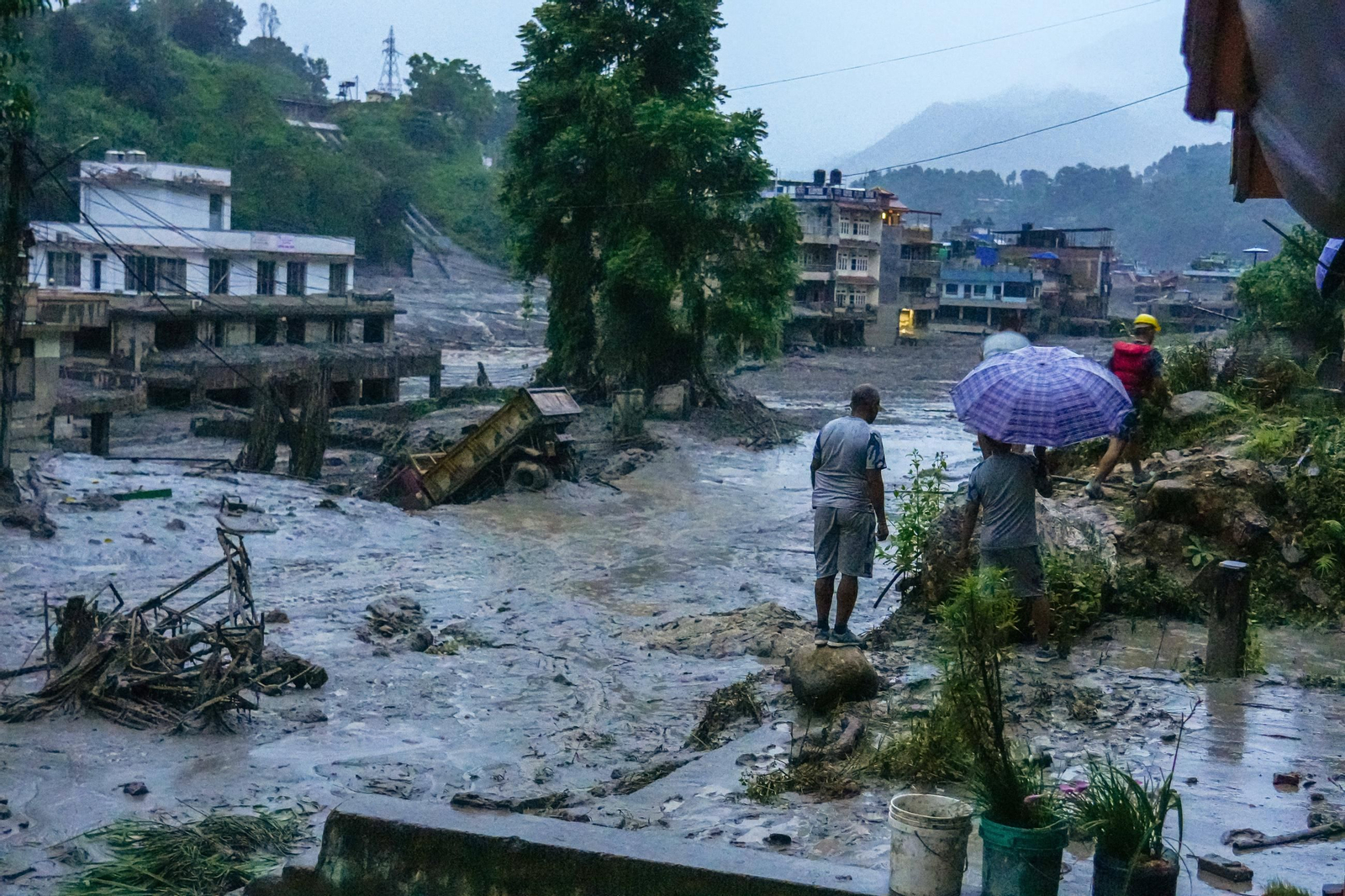 Galería | Las imágenes satelitales que muestran la devastación de la riada en Nepal