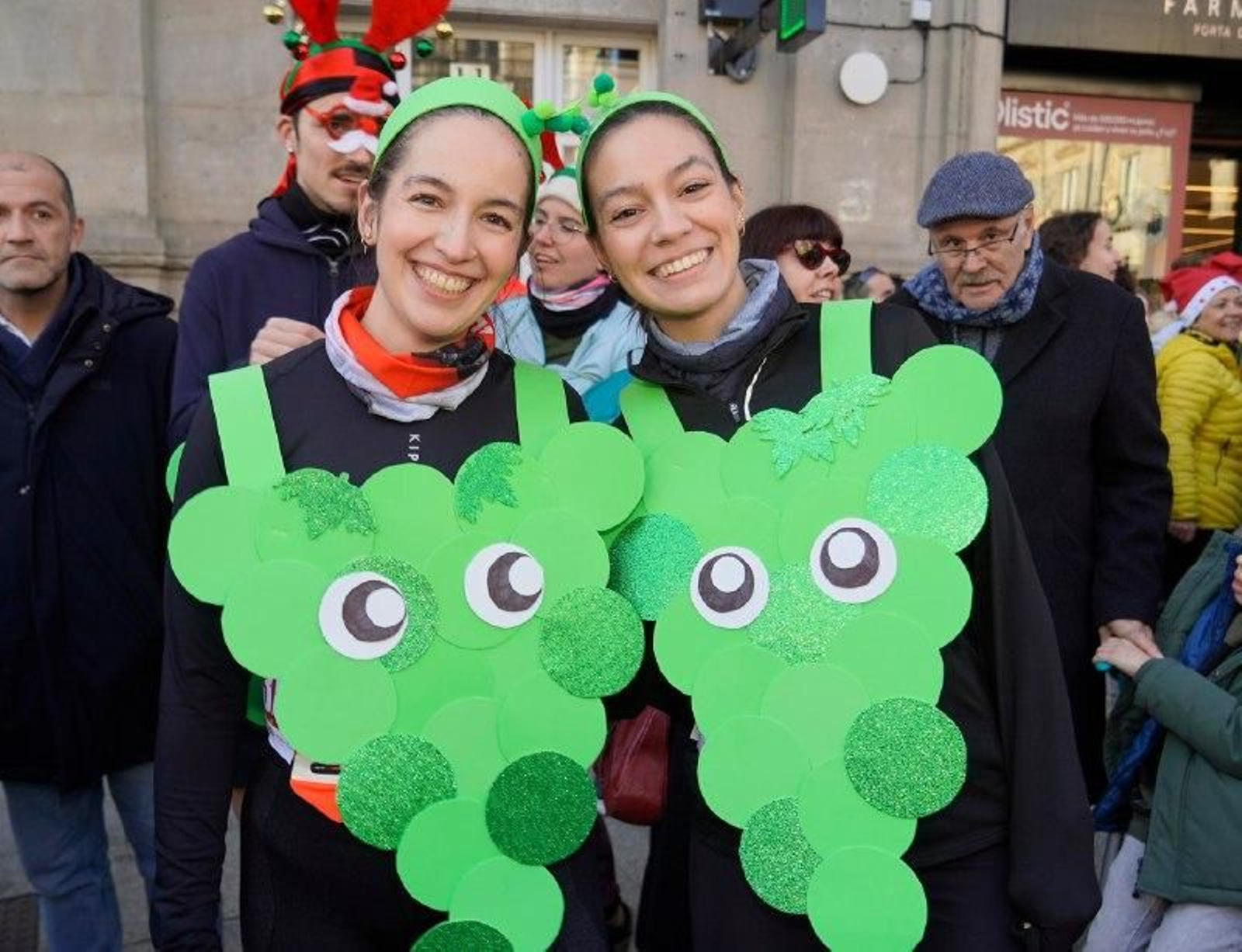 Galería | Disfraces y atletismo en la San Silvestre de Vigo 2025