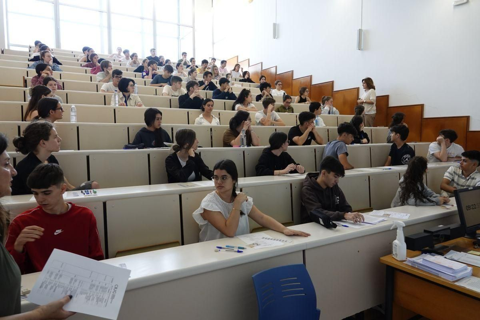 Alumnos en la EBAU celebrada en junio de este año en la Facultad de Empresariales de la UVigo.