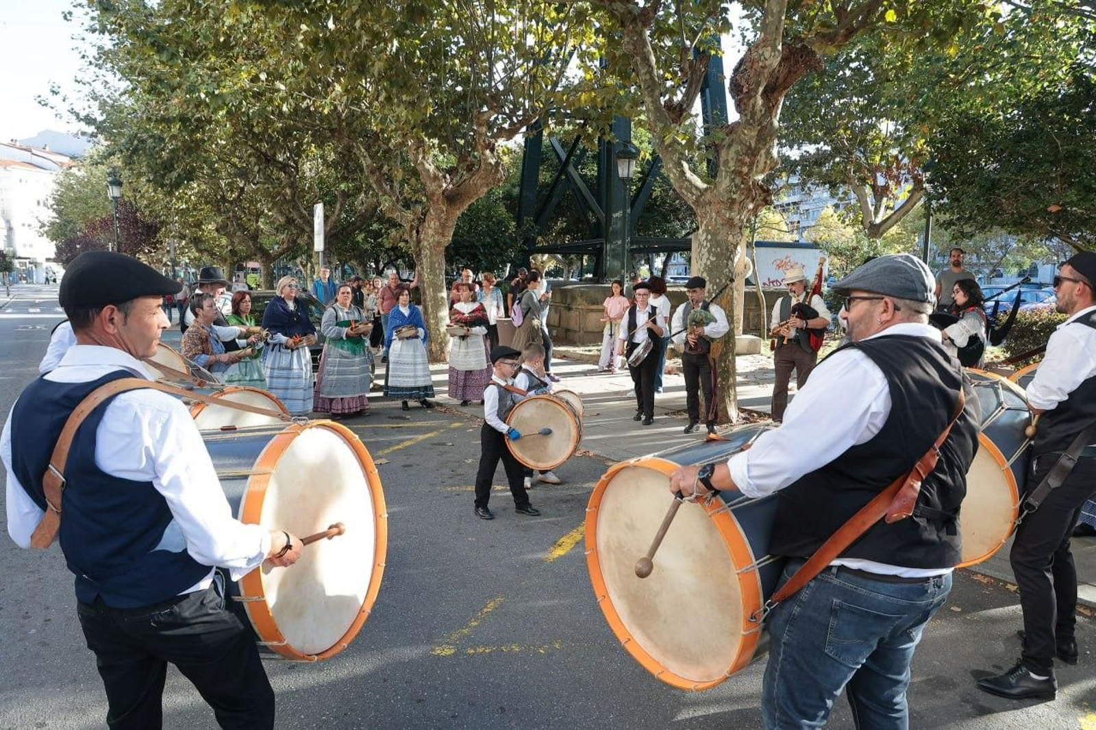 Galería | Redondela se echa a la calle para dar comienzo a la Batalla de Rande