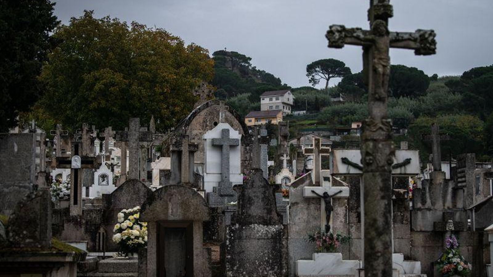 OURENSE (CEMITERIO DE SAN FRANCISCO). 29/10/2021. OURENSE. Detalles do cemiterio de San Francisco. FOTO: ÓSCAR PINAL 