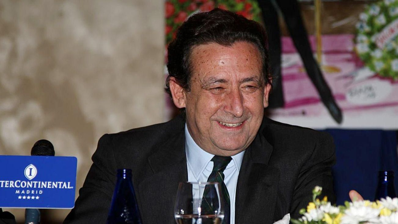 Imagen de archivo de Alfonso Ussía en una presentación de uno de sus libros