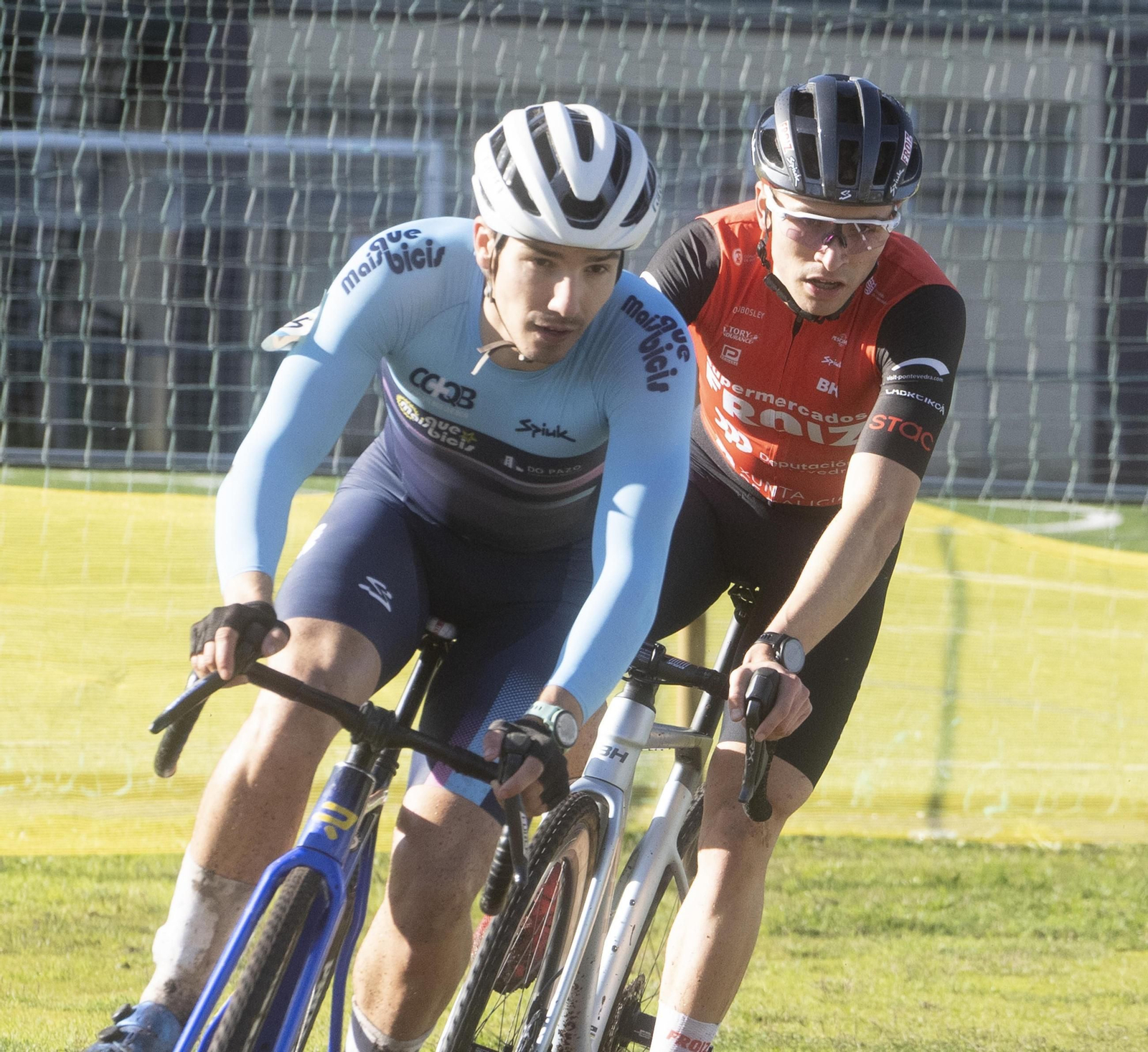 Galería | El ciclocross toma Ponteareas con más de 200 participantes