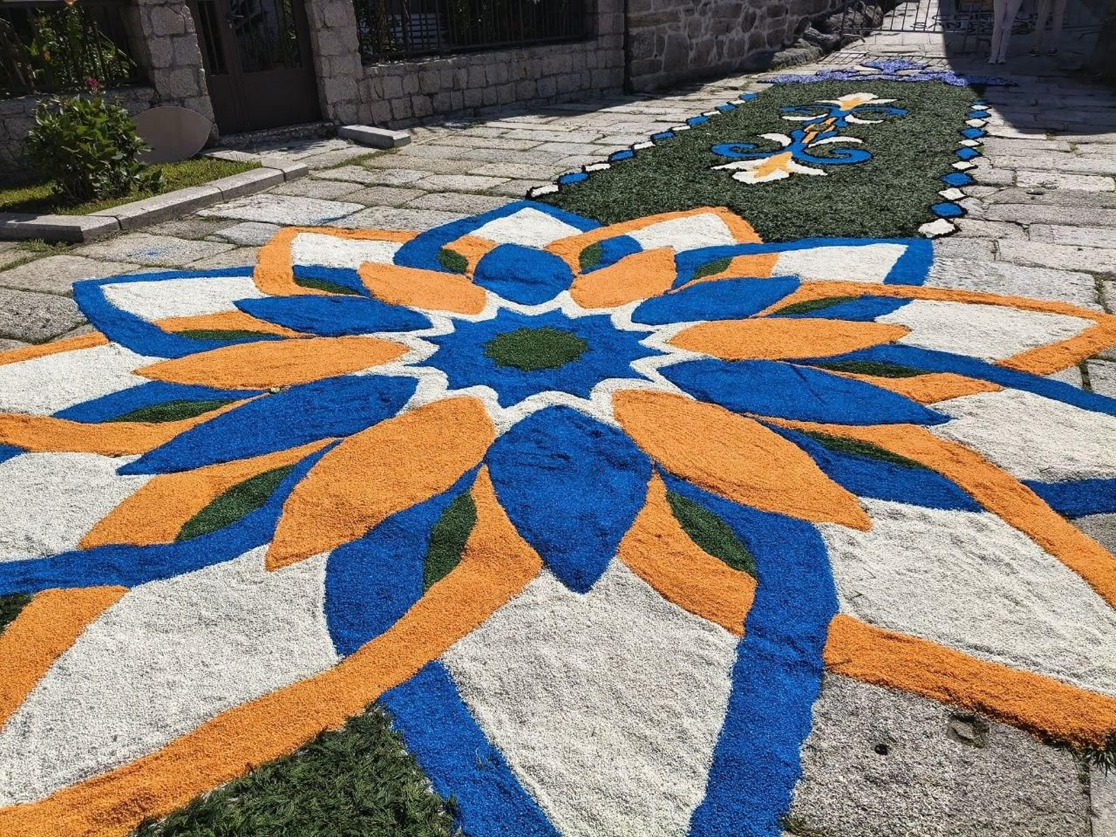 Alfombras florales en Combarro.