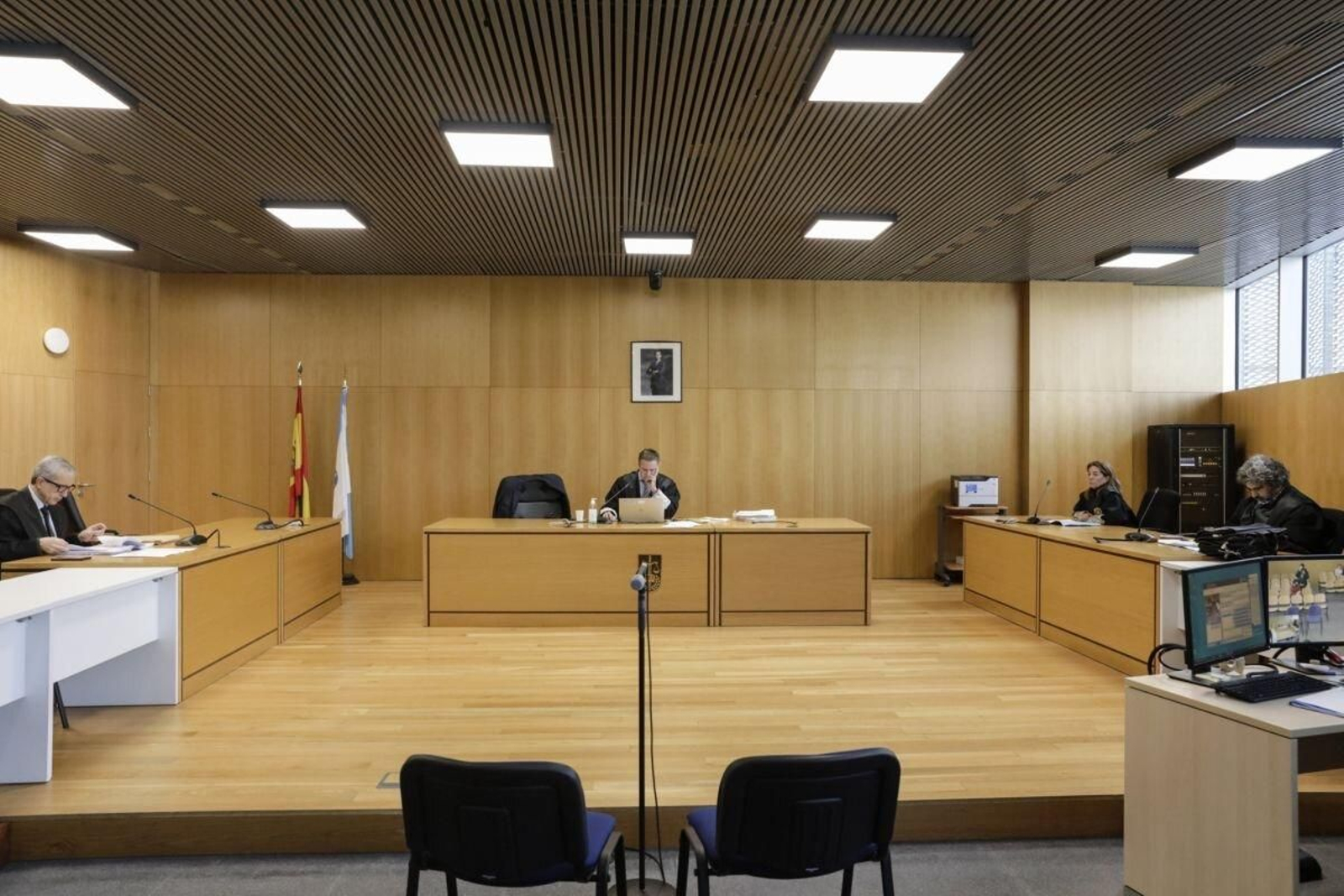 Vista celebrada ayer en el juzgado Contencioso-Administrativo de Ourense (Iago Cortón).