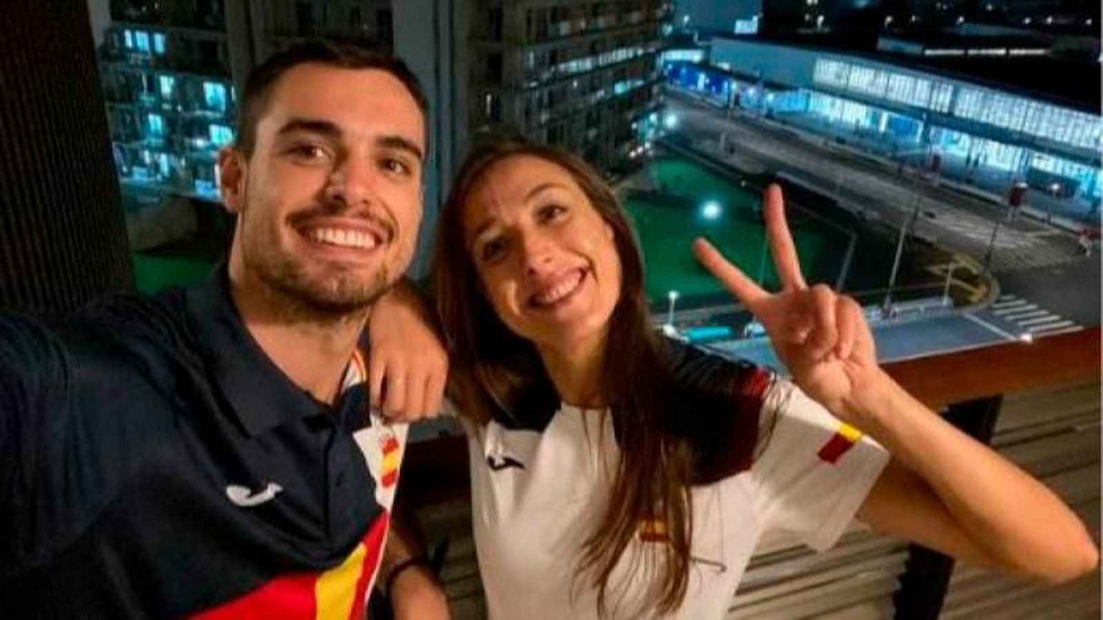 Alberto y Tamara Abalde, ayer en la villa olímpica de Tokio.