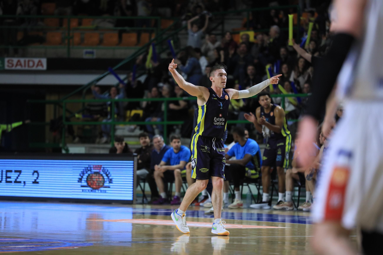 Galería | El Pazo, a reventar para el derbi COB-Obradoiro