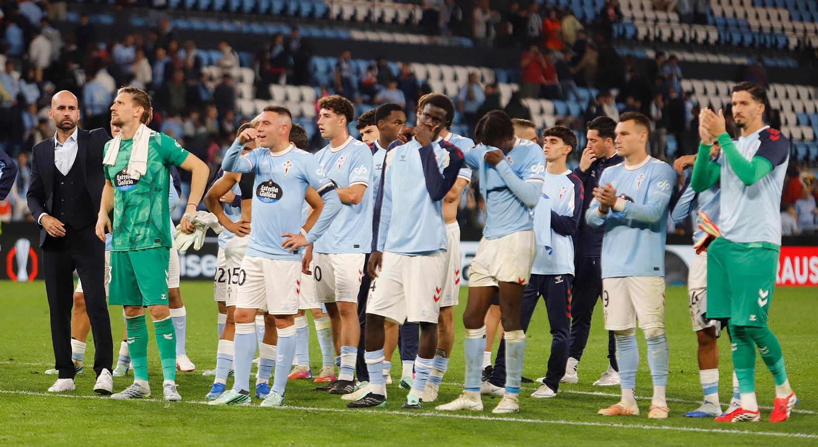 La plantilla se lamenta de la derrota ante la Juventus.