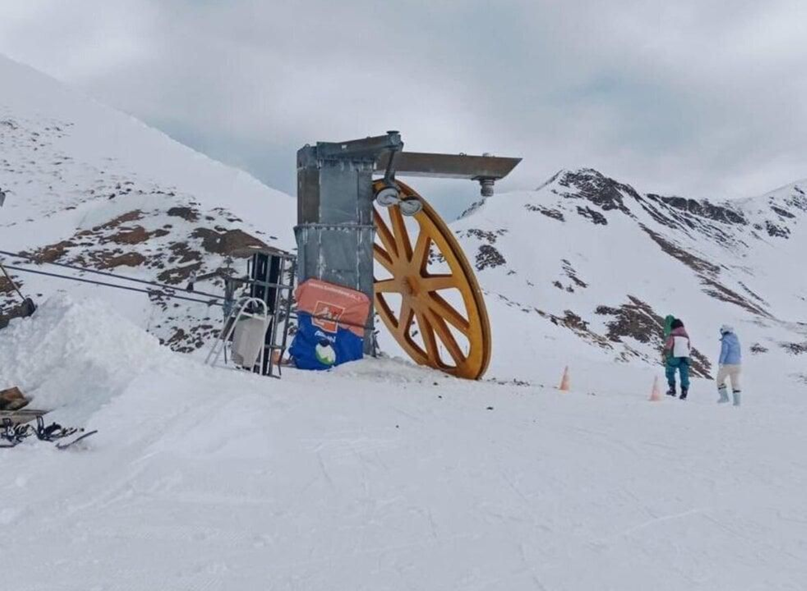 Galería | Accidente en un telesilla de la estación de esquí de Astún