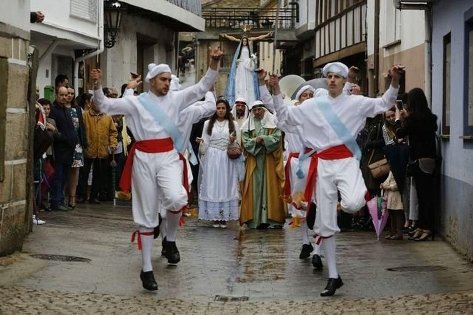 Celebración del Santo Cristo en Laza.