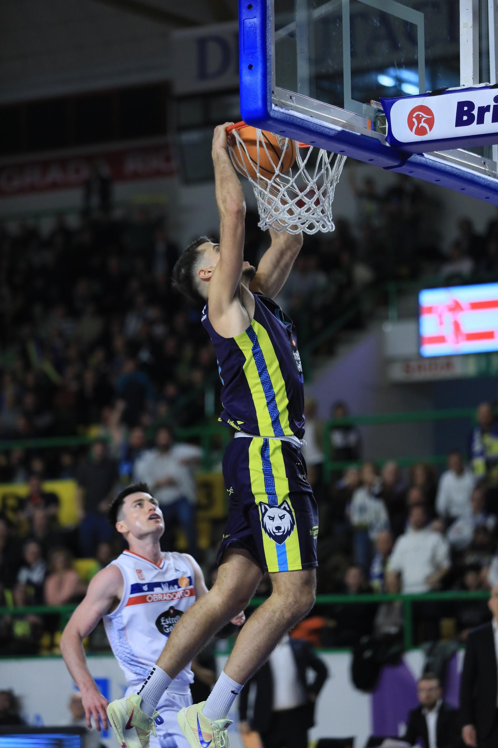 Galería | El Pazo, a reventar para el derbi COB-Obradoiro