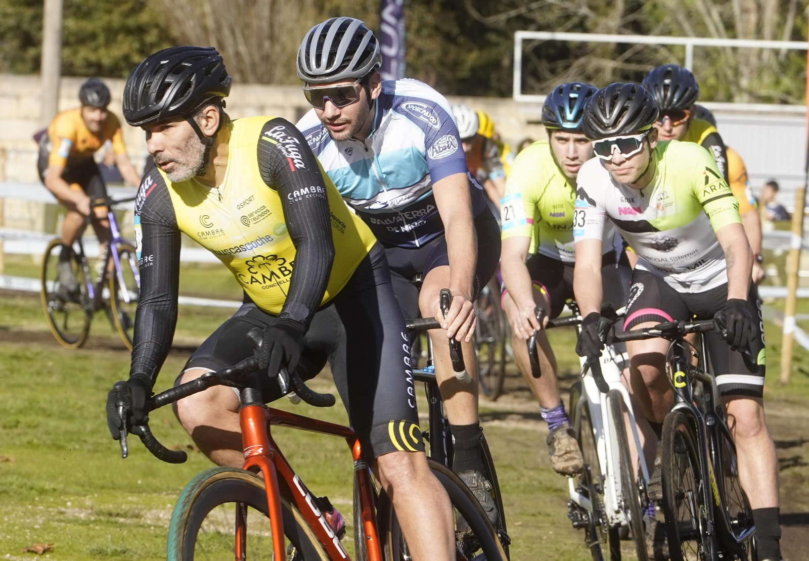 Galería | El ciclocross toma Ponteareas con más de 200 participantes
