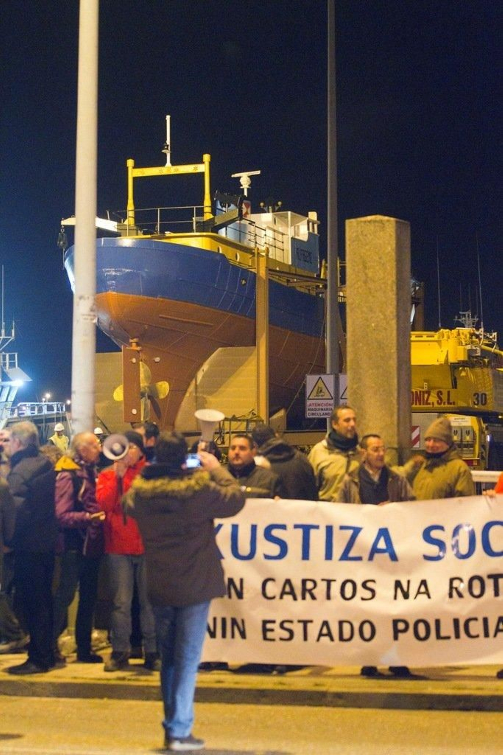 Traslado del barco Alfageme a Coia Foto Lanfoco 4