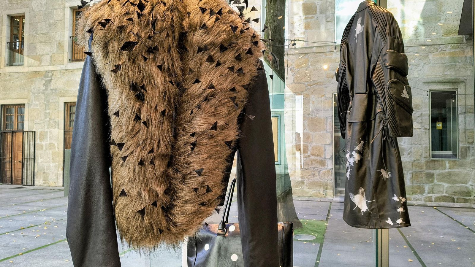 Cazadoras de la colección.