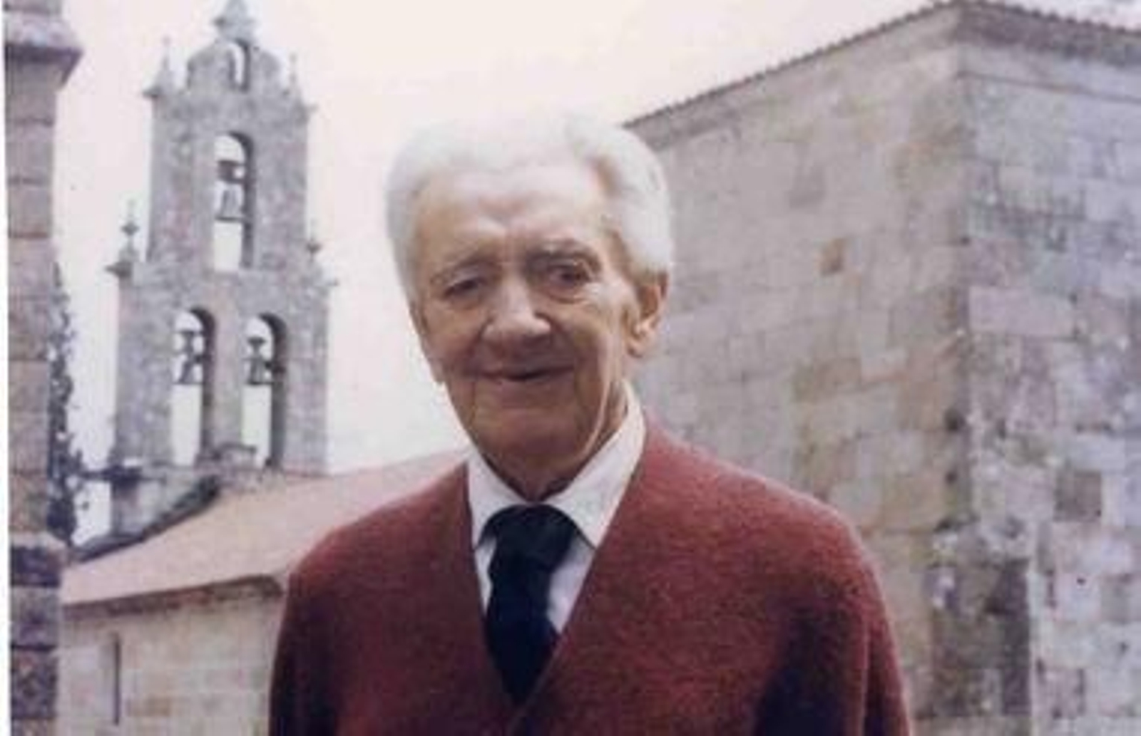 Manuel meruéndano Formoso, en el ábside de la capilla del Portal.