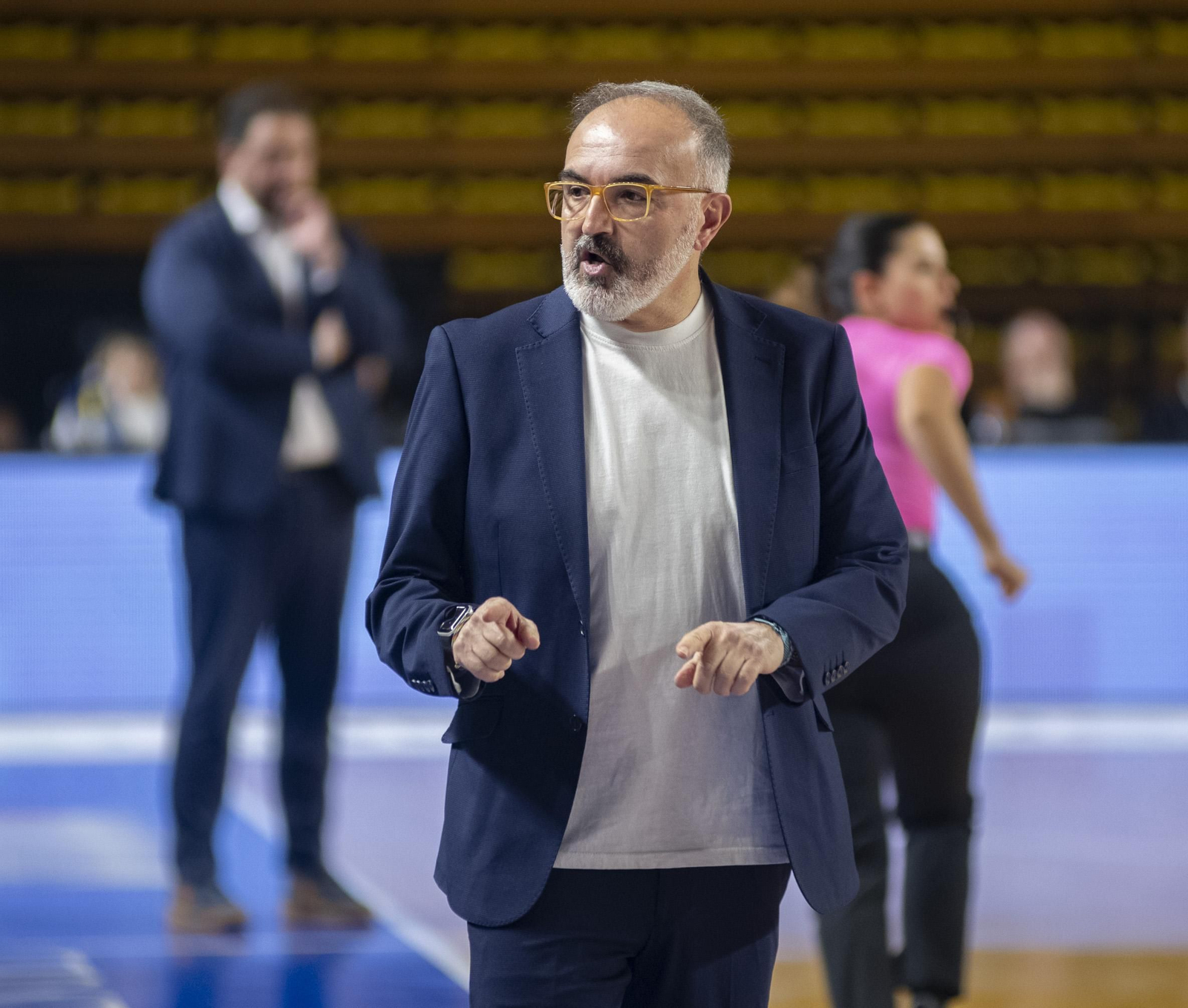 Galería | El Pazo se llena de Navidad en la primera derrota del COB como local