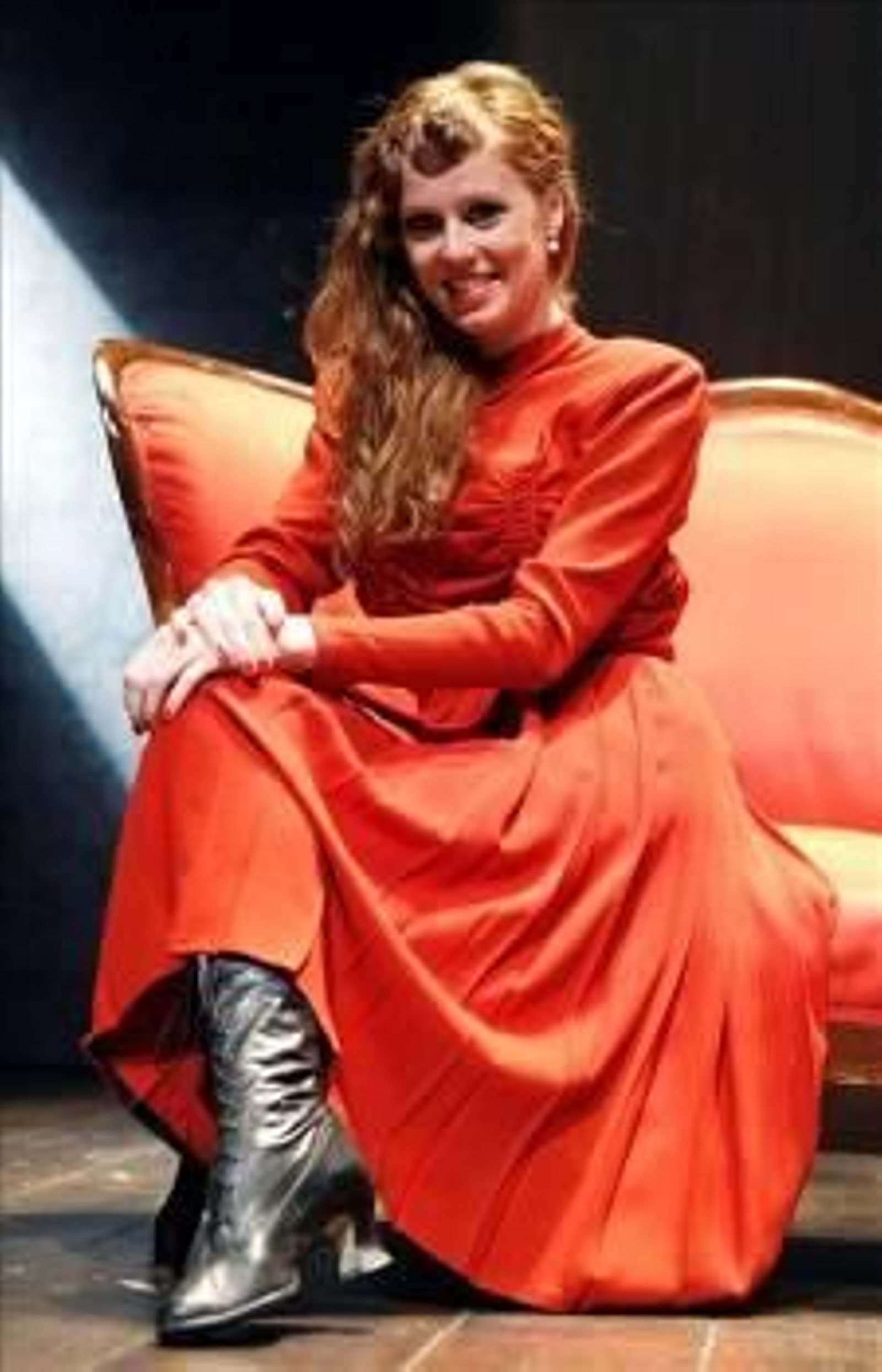 La actriz María Castro, durante el pase gráfico de 'La Ratonera' de Agata Christie. (Foto: Manuel H. de León)