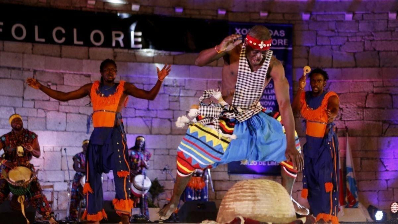 Las culturas del mundo se dan cita en las Xornadas do Folclore