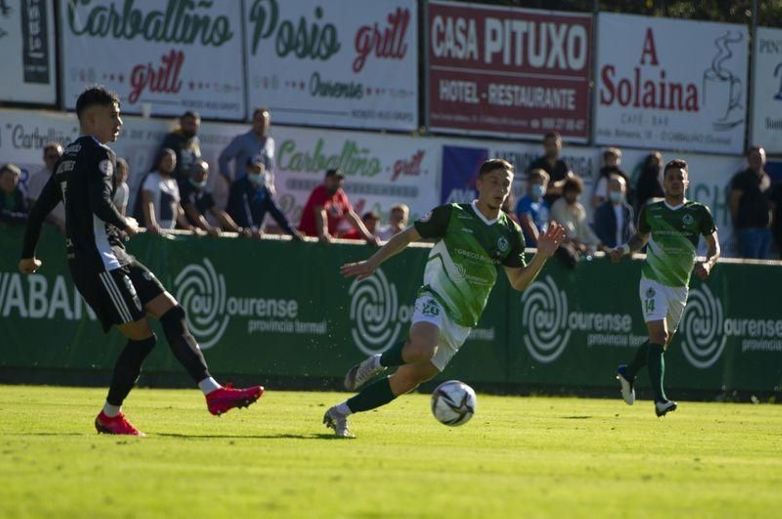 Partido entre el Arenteiro y el Compostela.