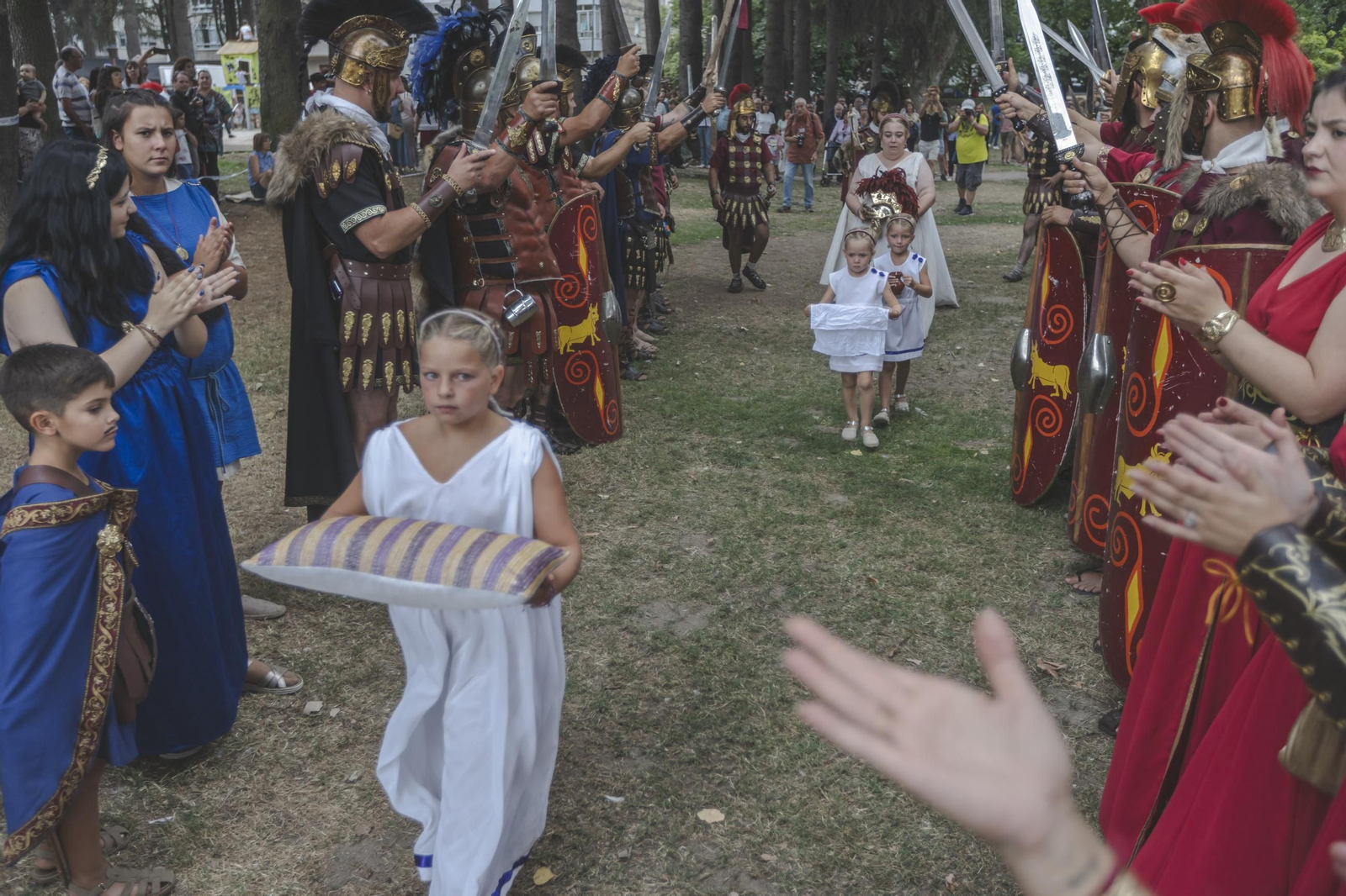 Galería | Los romanos cruzan el Lethes: Xinzo pone fin al Esquecemento, un evento con cifras récord