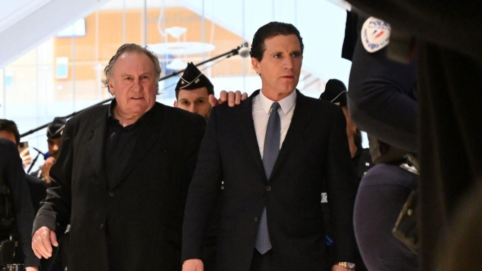 El actor Gérard Depardieu, entrando en el Tribunal Penal de París.