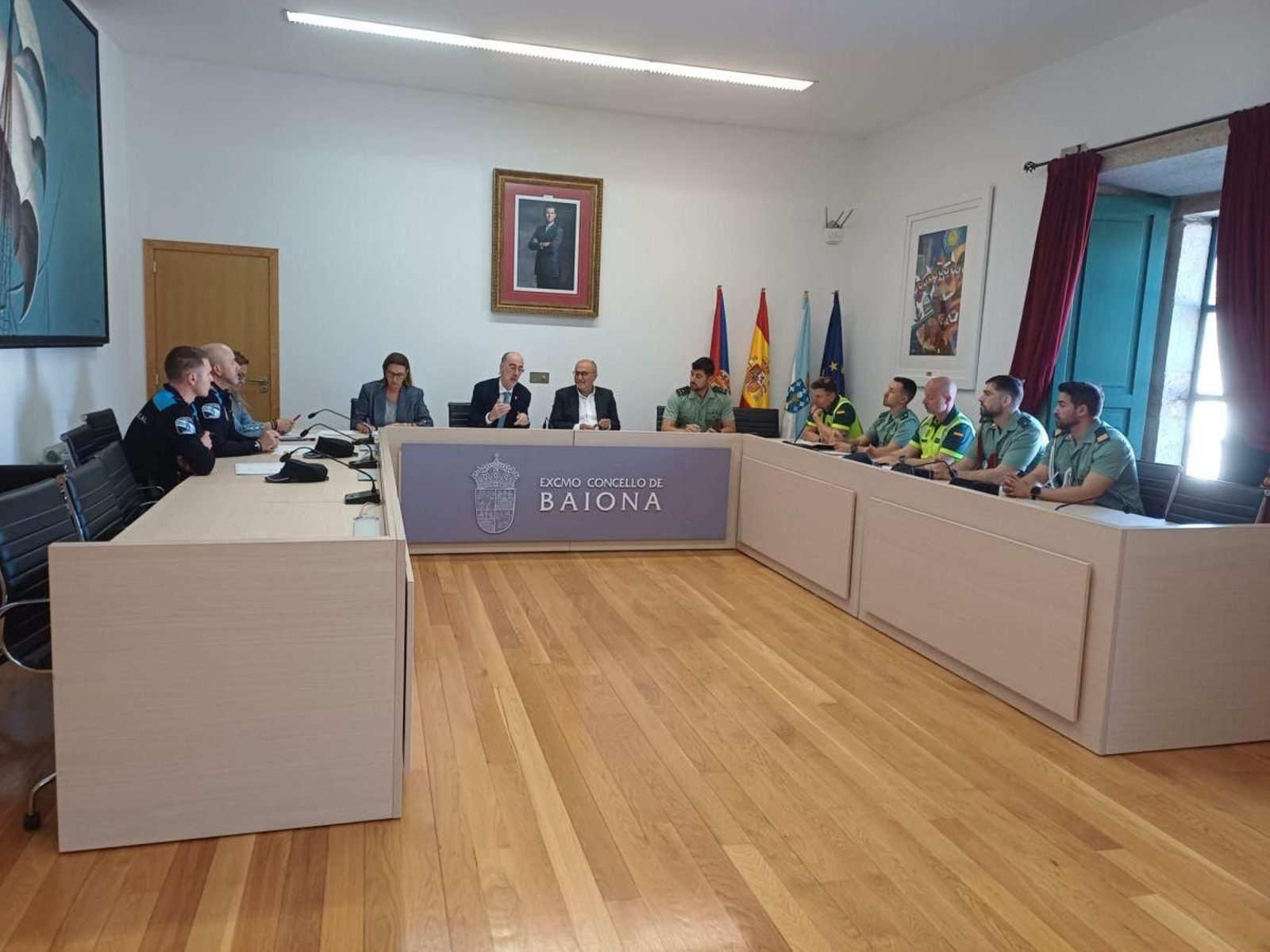 Un momento de la reunión celebrada ayer en el salón de plenos del Ayuntamiento.