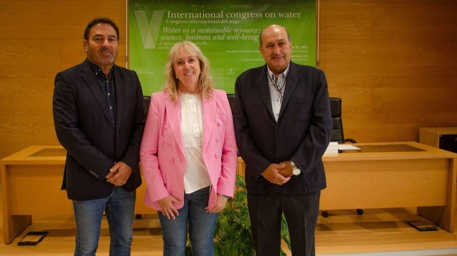 Javier Rodríguez Rajo, Montserrat Cruz  y Rogelio Martínez, na presentación.