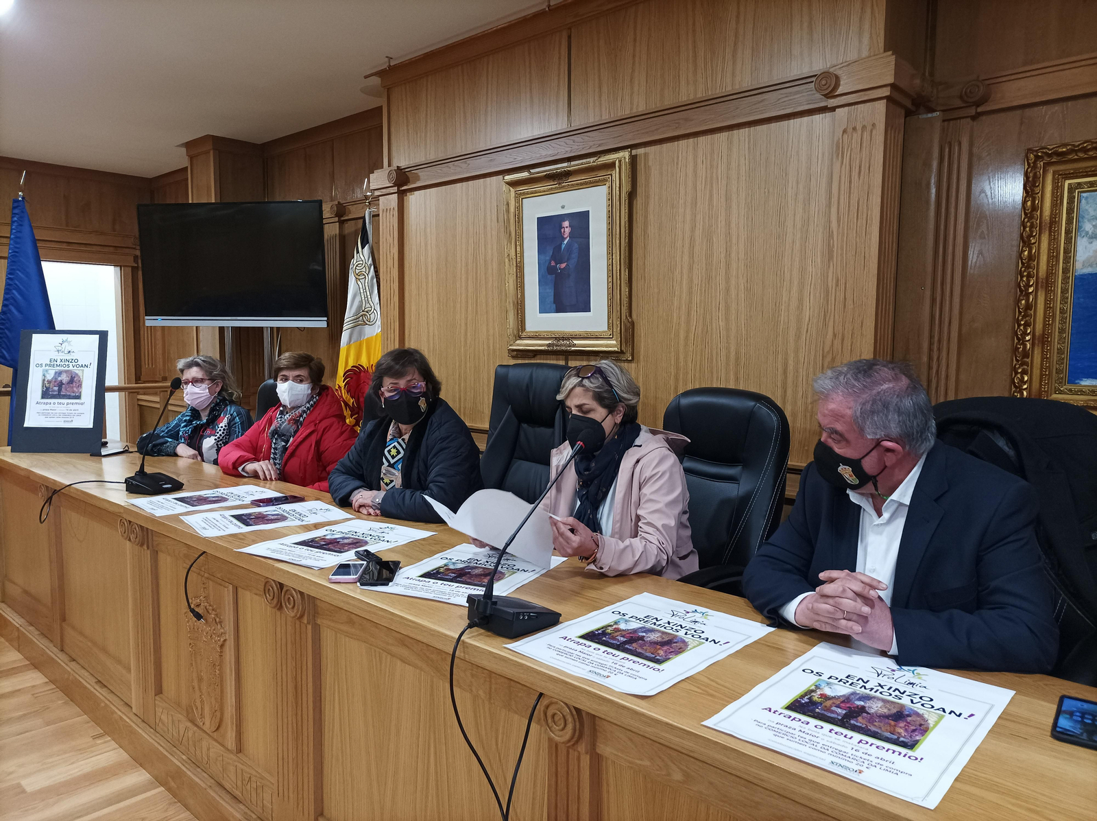 Josefa Devesa, Inma Losada, Elvira Lama, Concepción Conde y Manuel Pérez Campos.(Paula Palomanes)