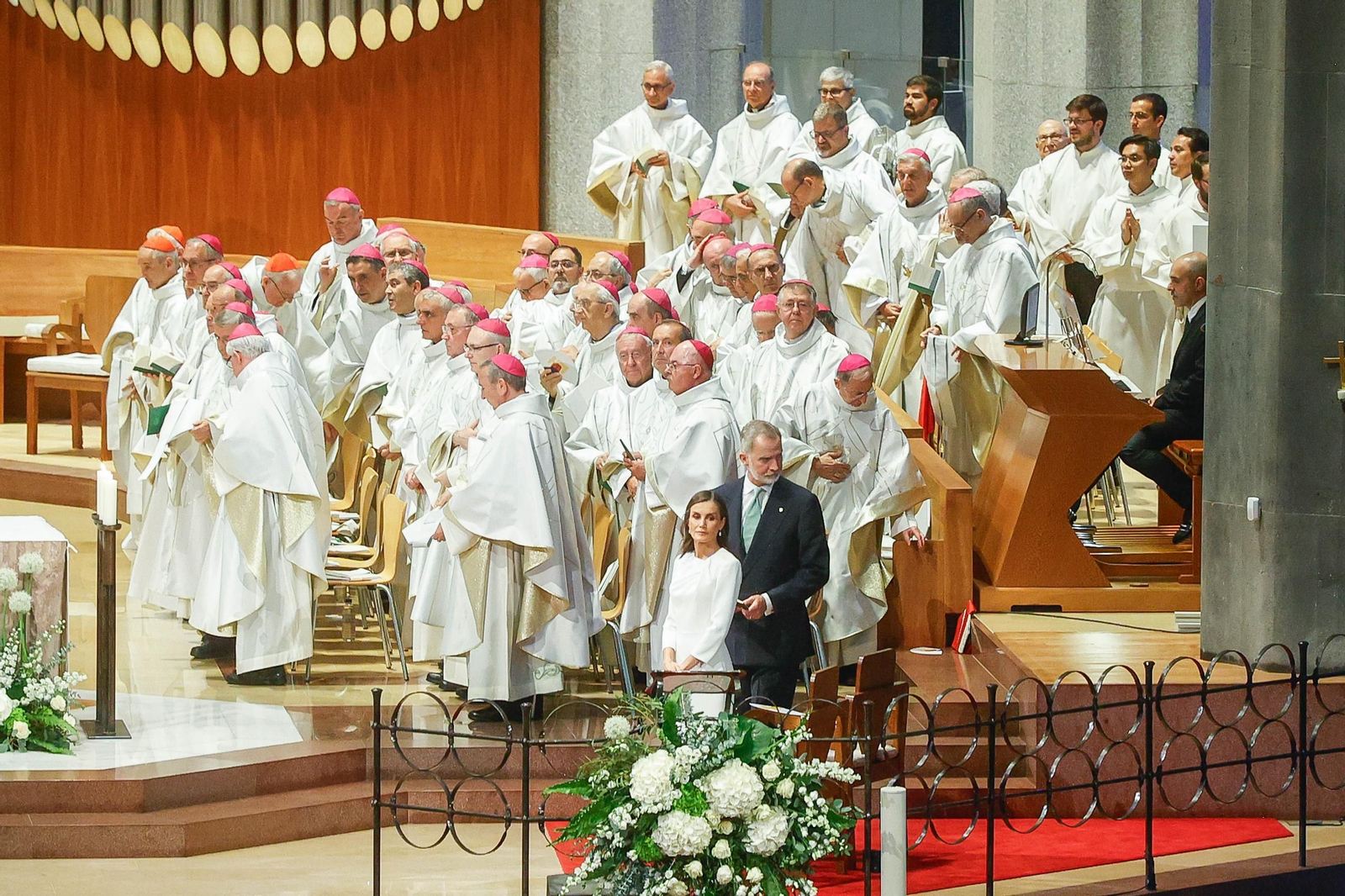Galería | El papa León XIV se despide de Barcelona: misa y bendición en la Sagrada Familia