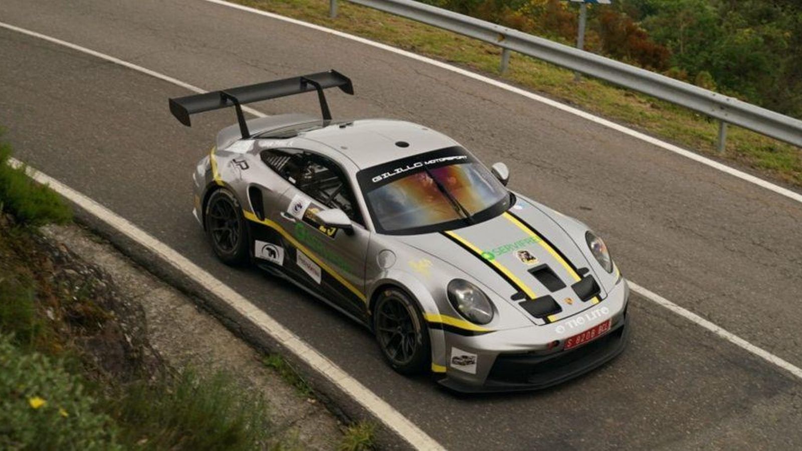 Jorge Pérez logró situar, de manera provisional, su Porsche en la segunda posición de la general.