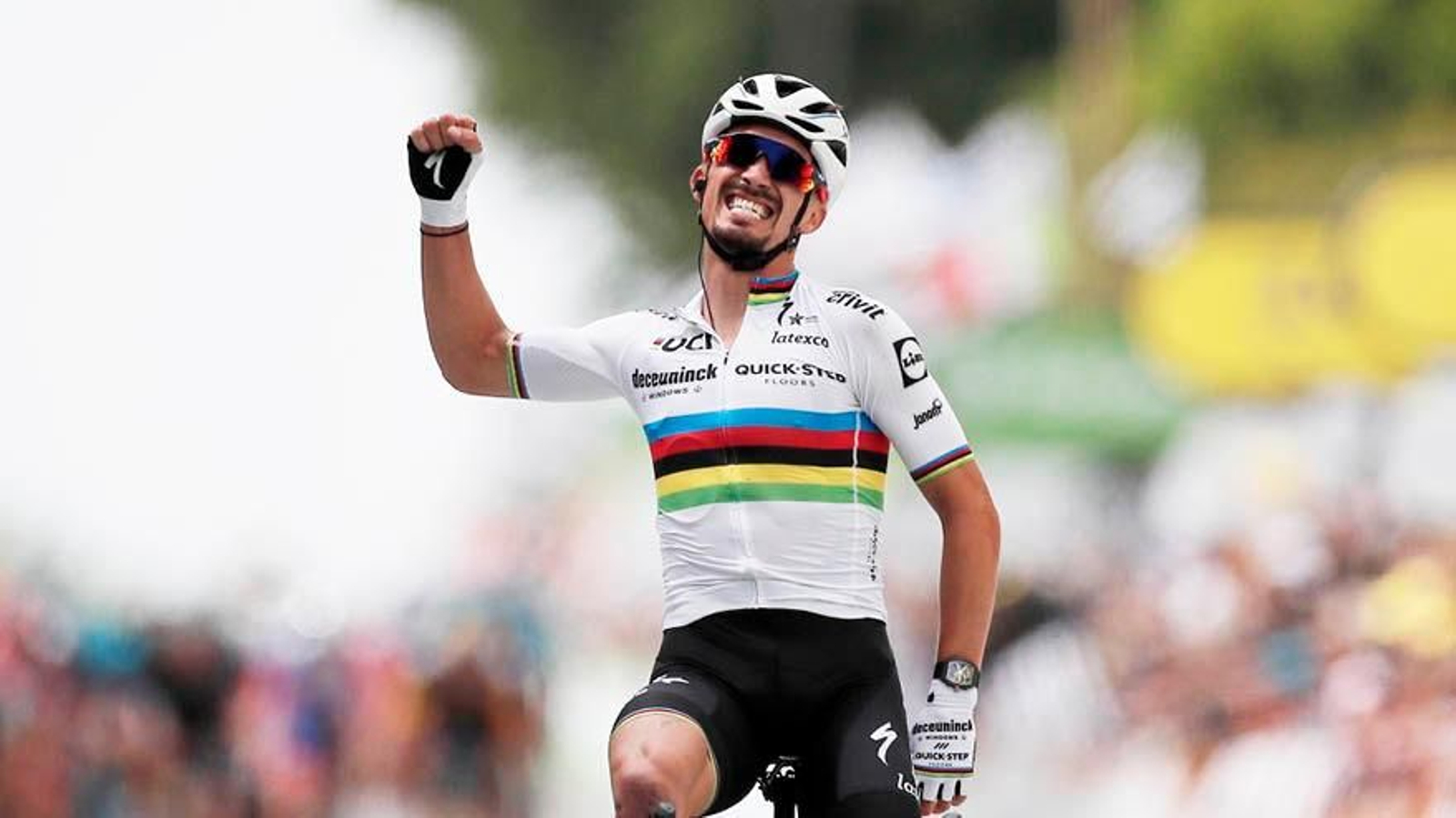 El campeón del mundo celebró con efusividad su victoria en solitario.