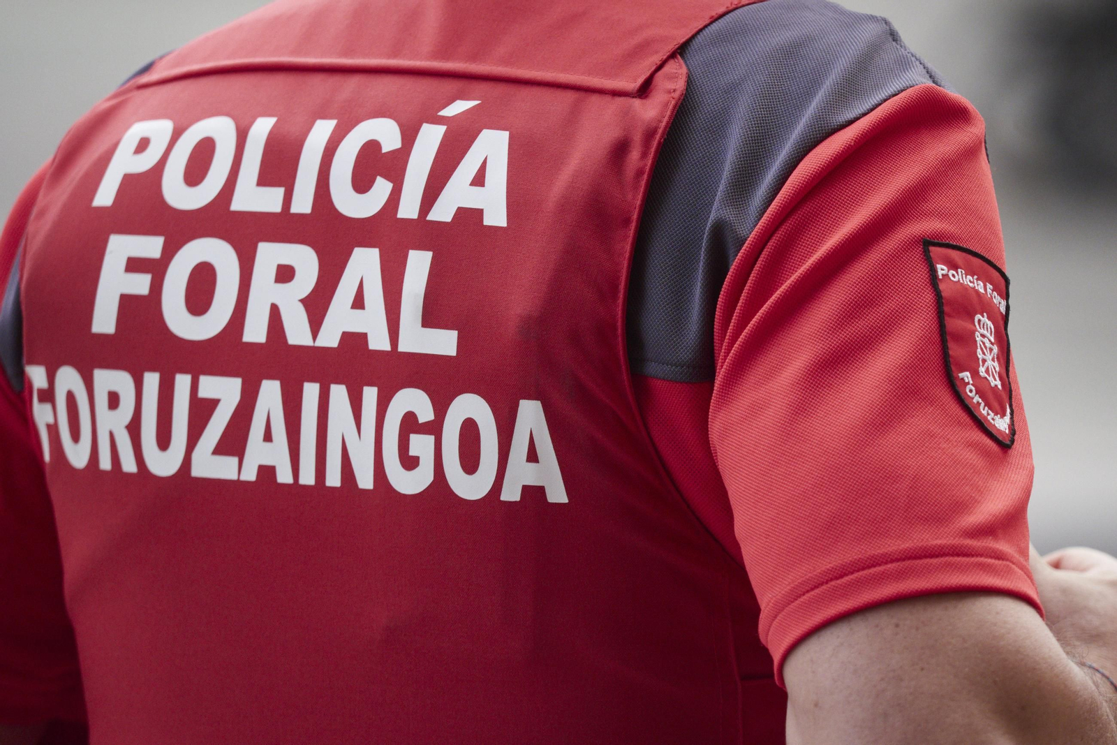 Un agente de la policía foral de Navarra en una foto de archivo.