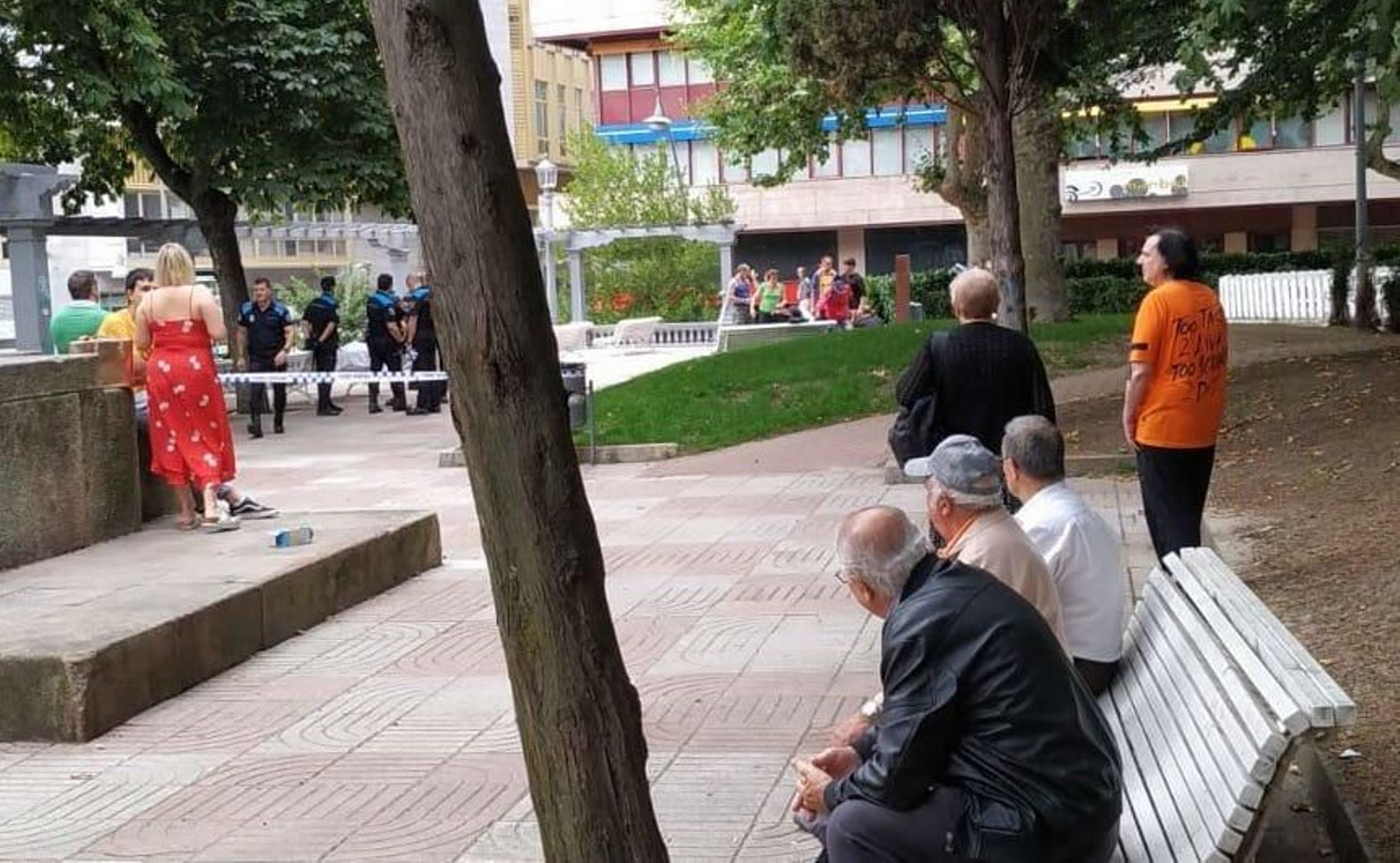 La Policía Local en el Parque de San Lázaro.