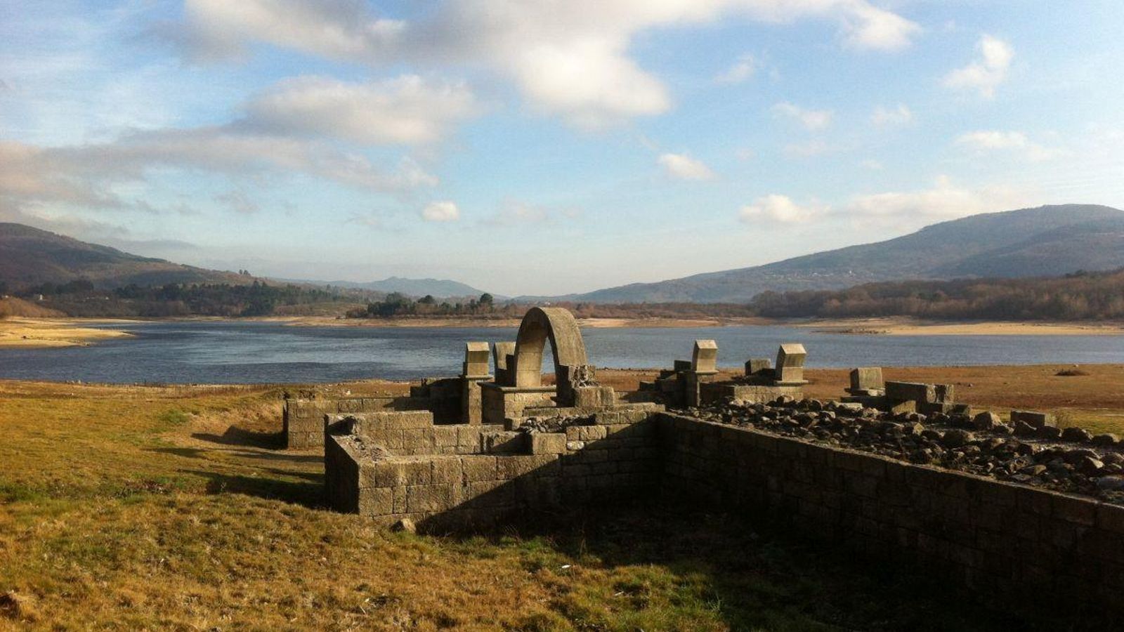 Campamento romano de Aquis querquennis.
