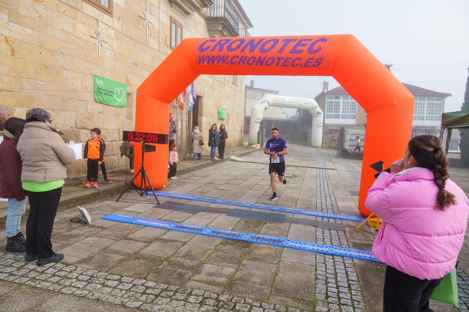 Galería | La carrera contra el cáncer 2026 de Mos reúne a casi 300 atletas