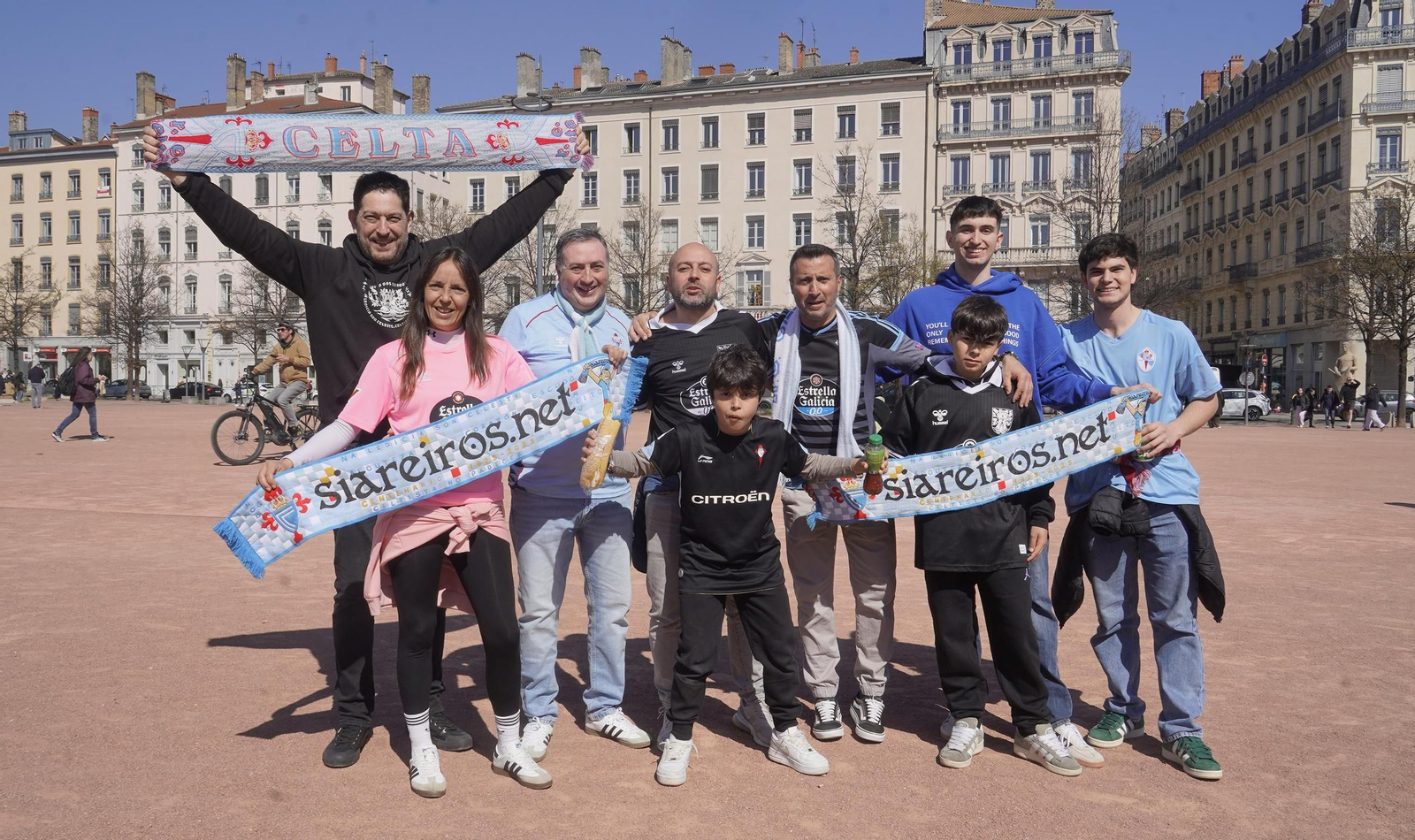 Galería | El mayor desplazamiento de aficionados con 3.000 celtistas en Lyon
