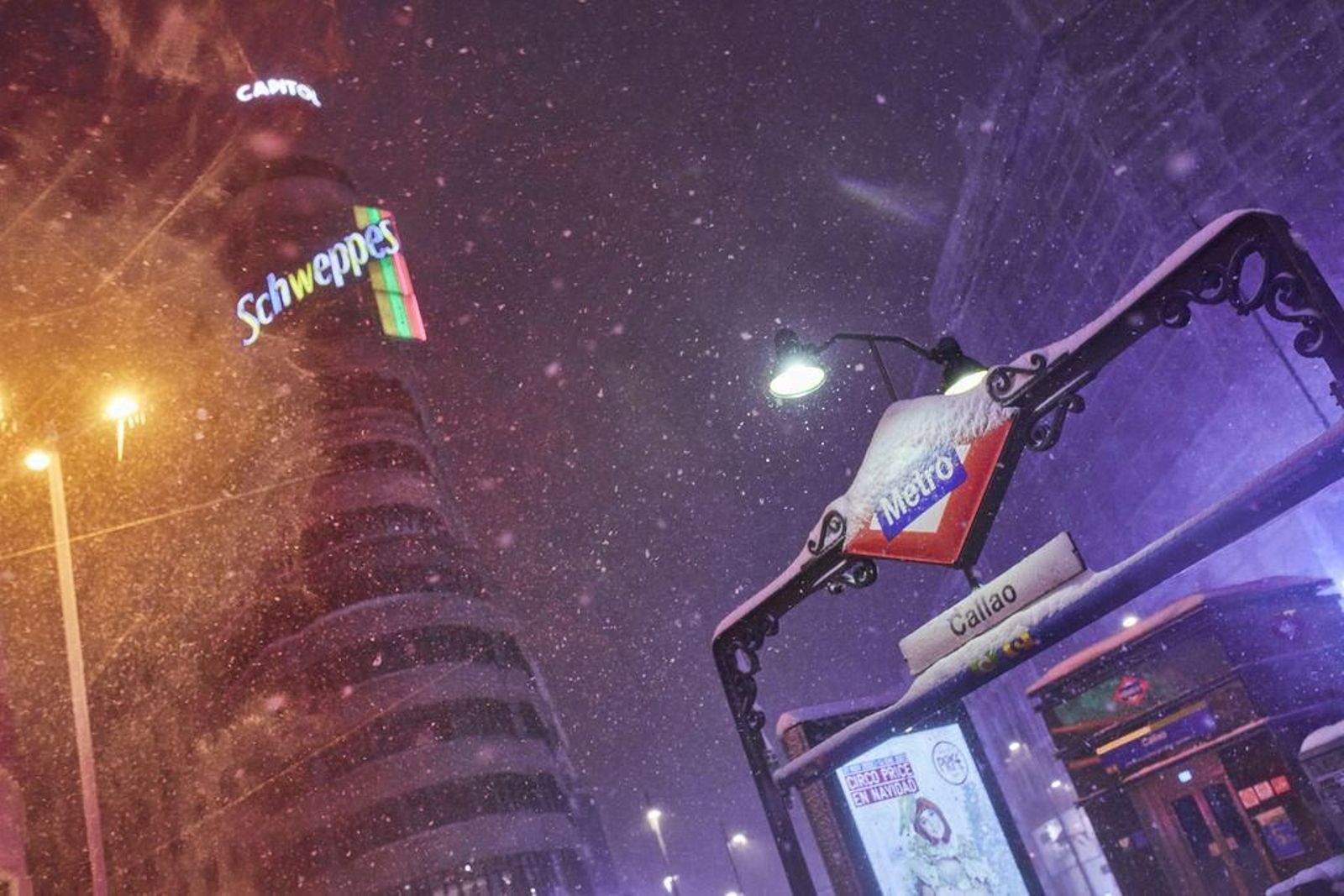 Amanece Madrid nevado25