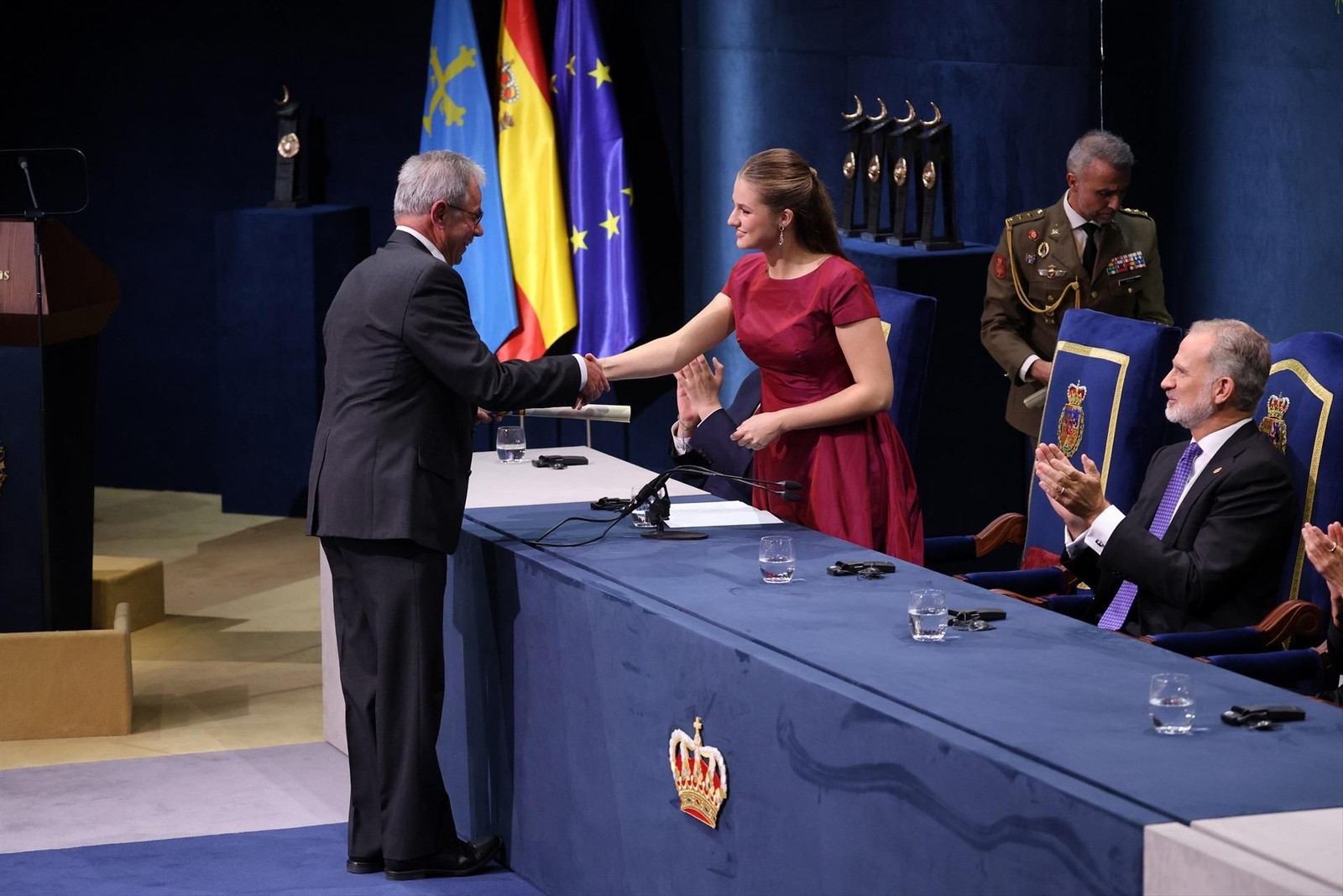 Galería | Jóvenes, democracia y un mensaje de unión; los temas que protagonizan la ceremonia de los Premios Princesa de Asturias