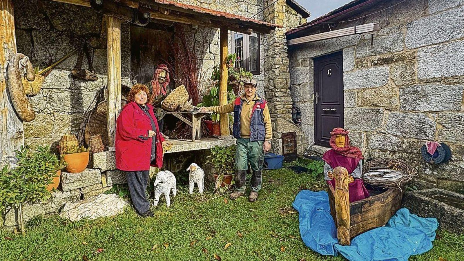 María Dolores Moreira e Jaime Mella son os primeiros creadores dos beléns na localidade.