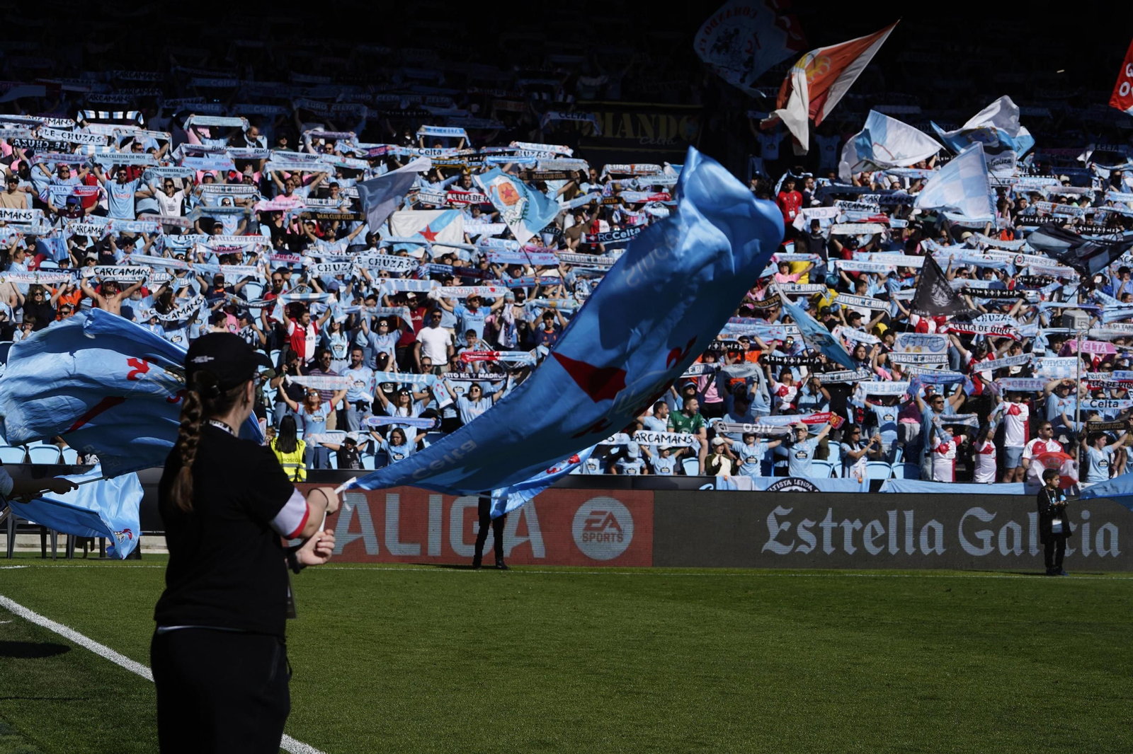 Galería | El Celta y el Alavés se miden en Balaídos