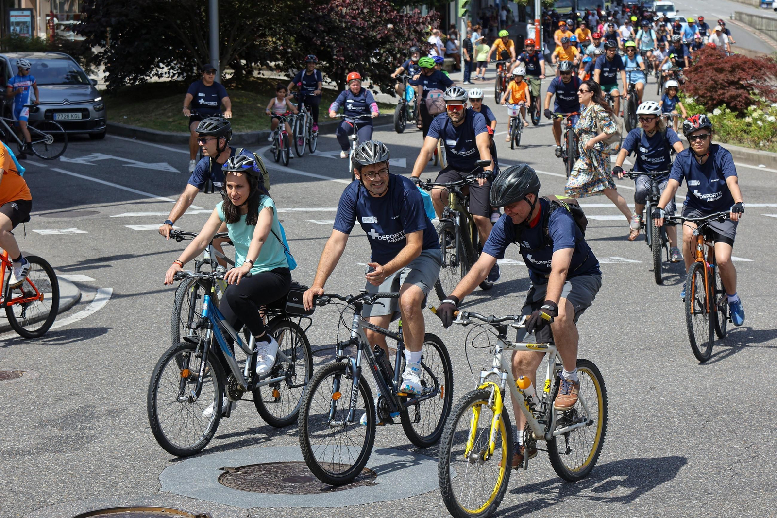 Galería | El ciclismo toma Vigo con la primera edición del Día de la Bici de Atlántico