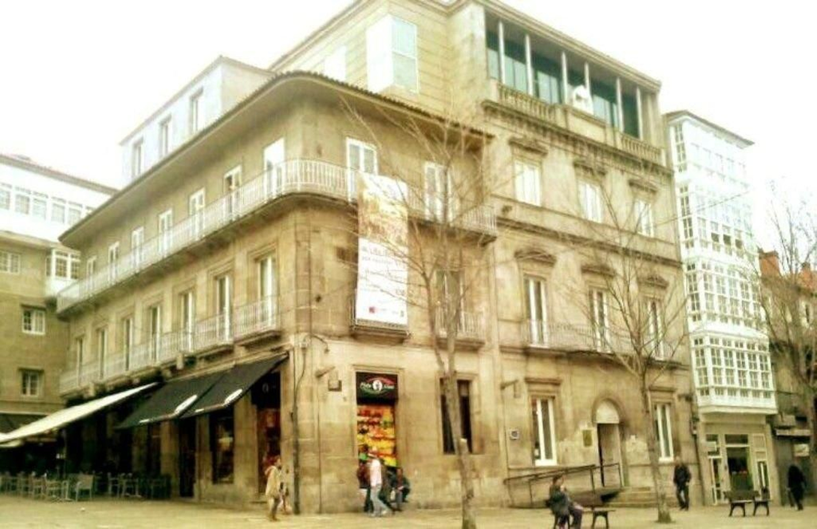A Fundación Penzol ten a súa sede na Casa Galega da Cultura en Vigo.