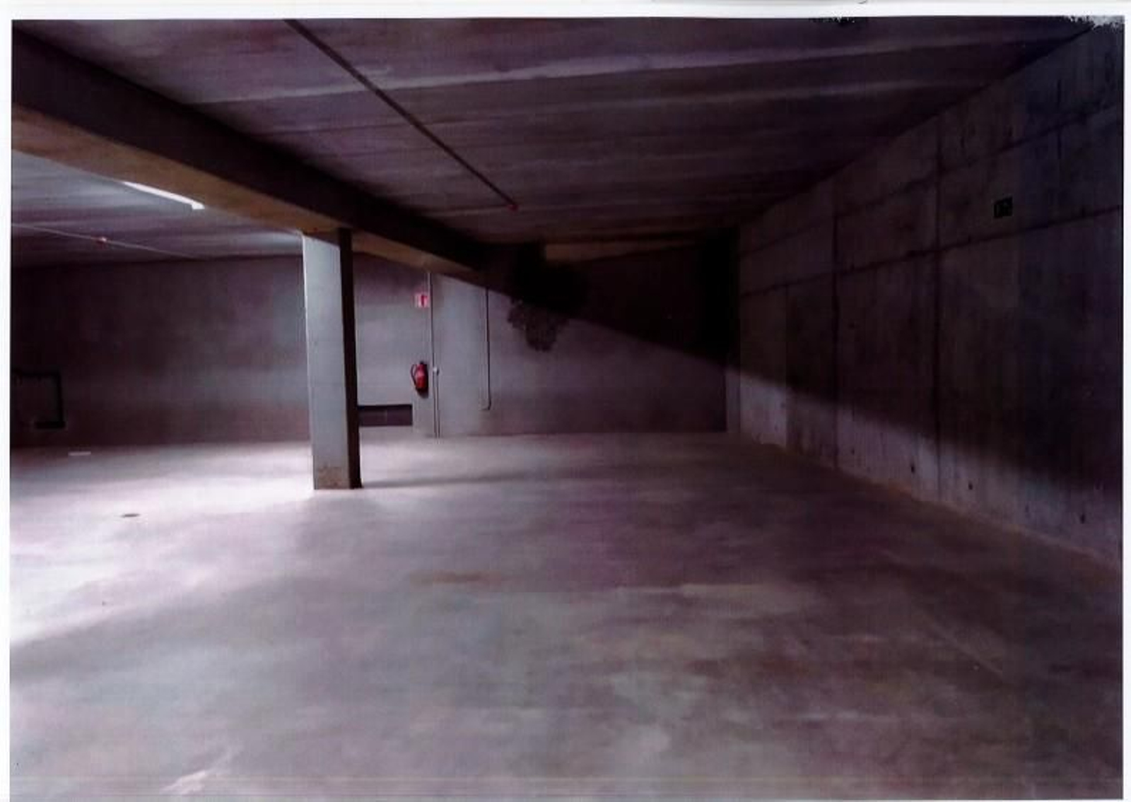 Galería | Así estaba y está el interior de la Plaza de Abastos de Ourense tras la remodelación inacabada
