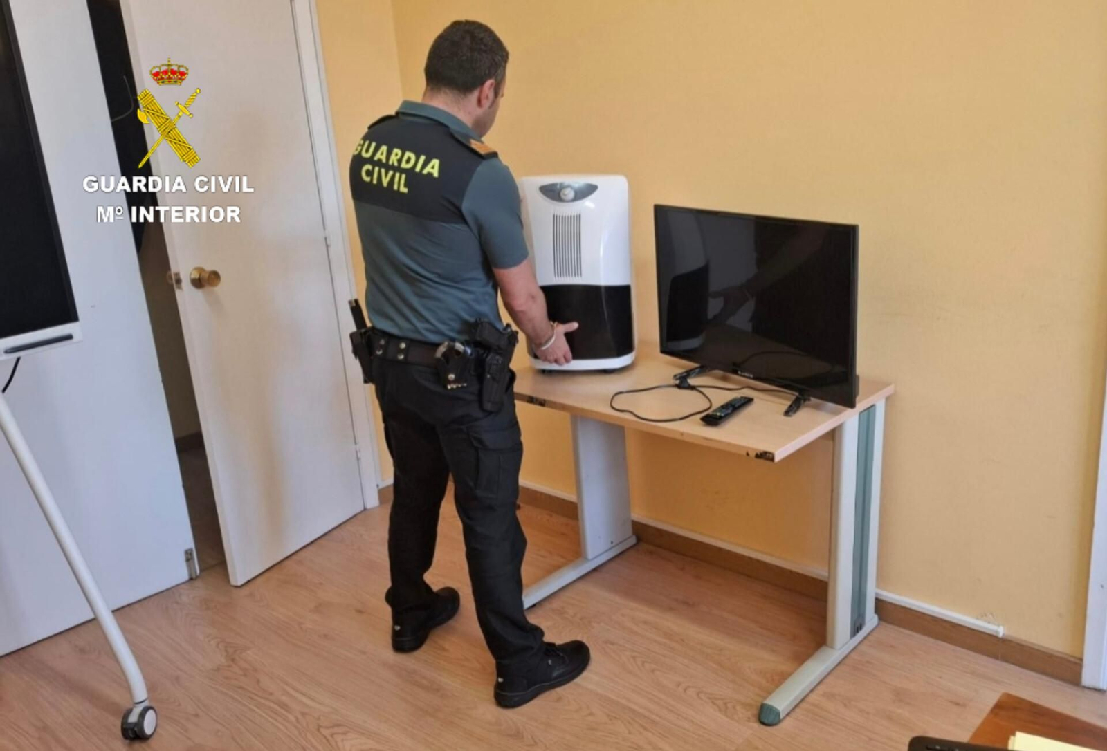 La Guardia Civil de tui logró recuperar algunos de los objetos robados.