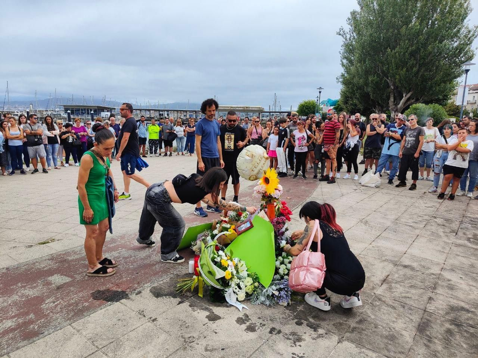 Homenaje al fallecido en Cangas el pasado viernes en un accidente automovilístico, Miguel Pereira.