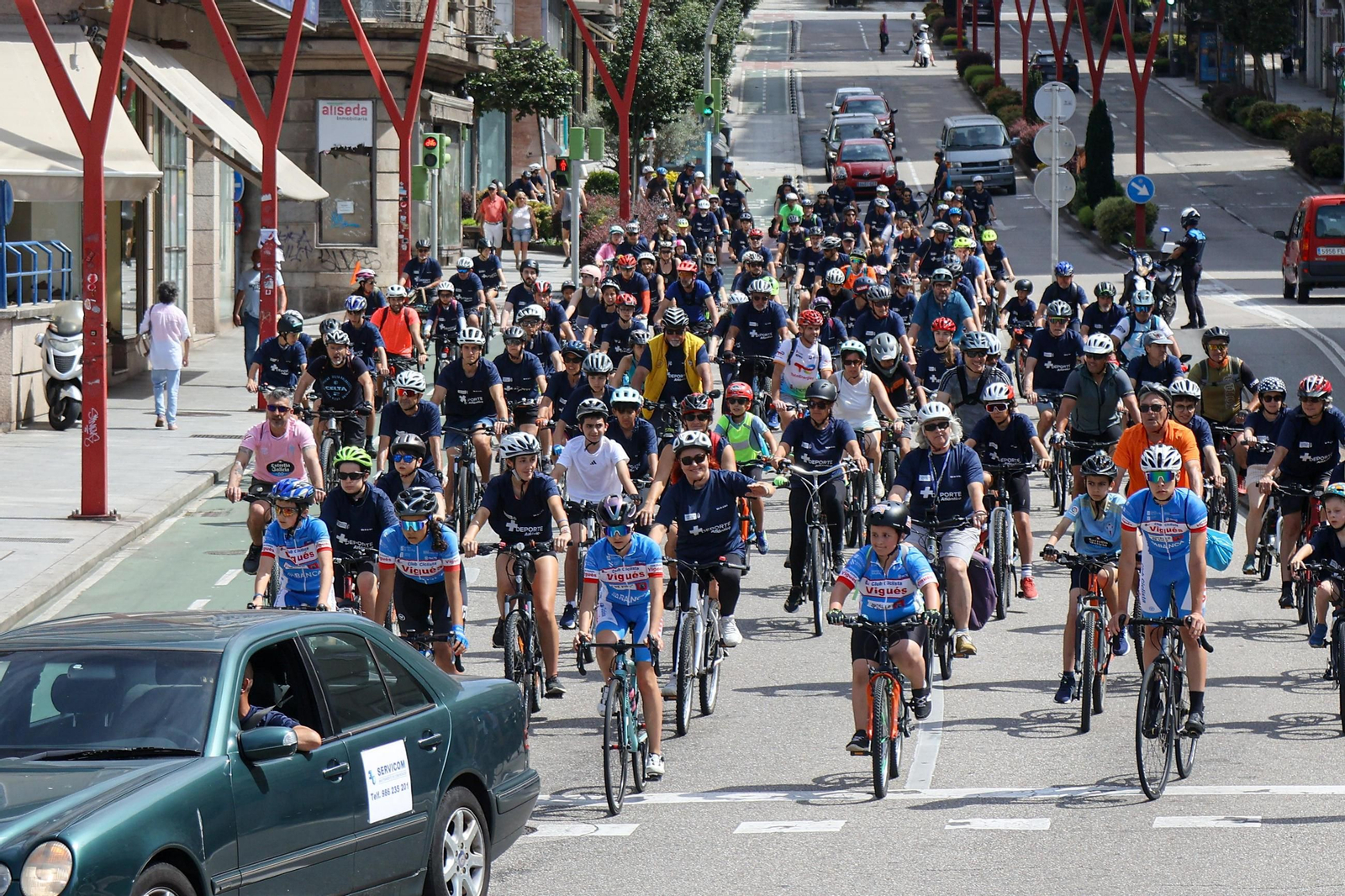 Galería | El ciclismo toma Vigo con la primera edición del Día de la Bici de Atlántico